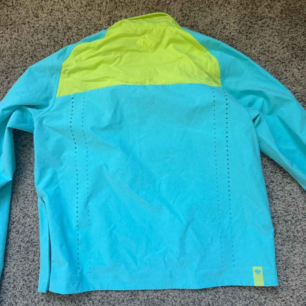 Rabbit light pullover jacket - Picture 3 of 4